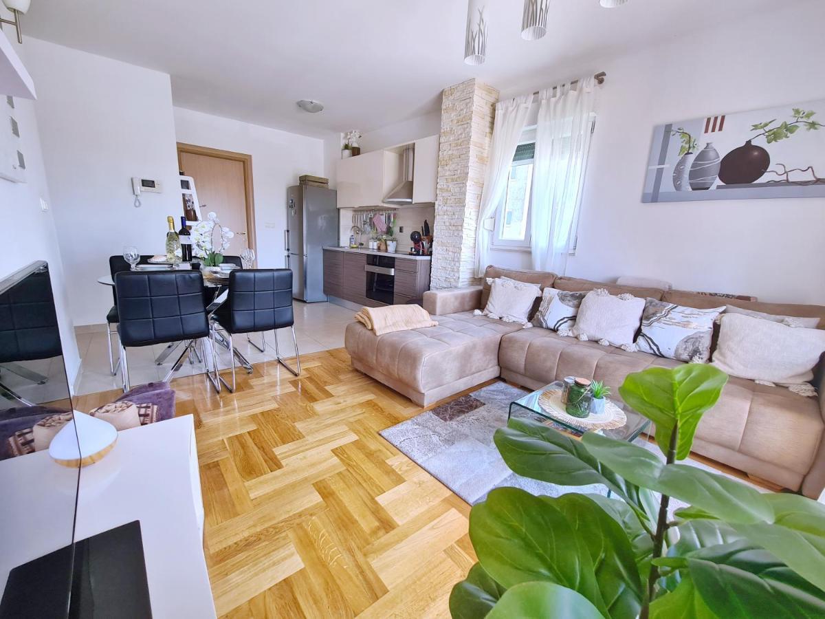 Luxury Apartment Salona Exteriér fotografie