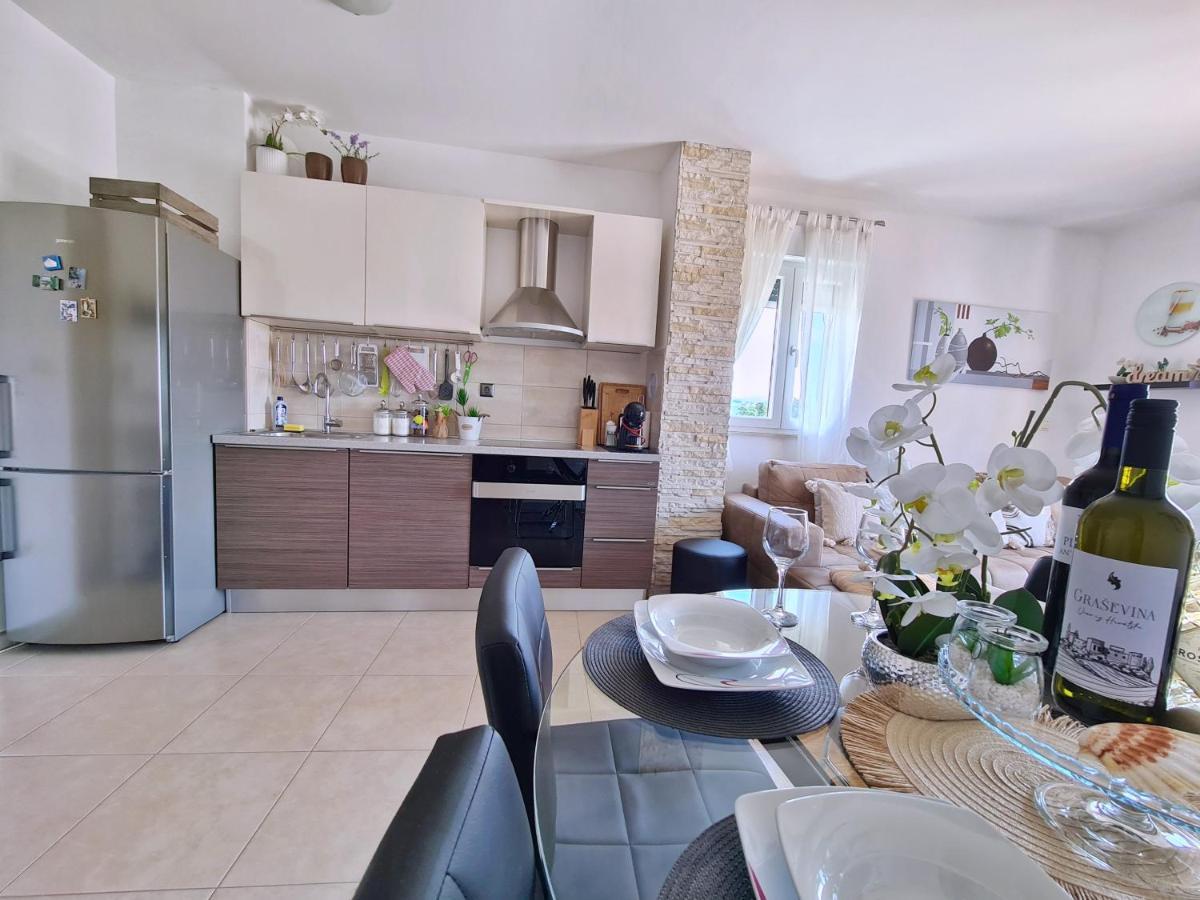 Luxury Apartment Salona Exteriér fotografie