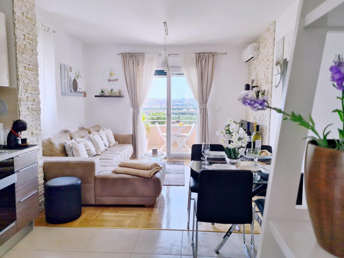 Luxury Apartment Salona Exteriér fotografie